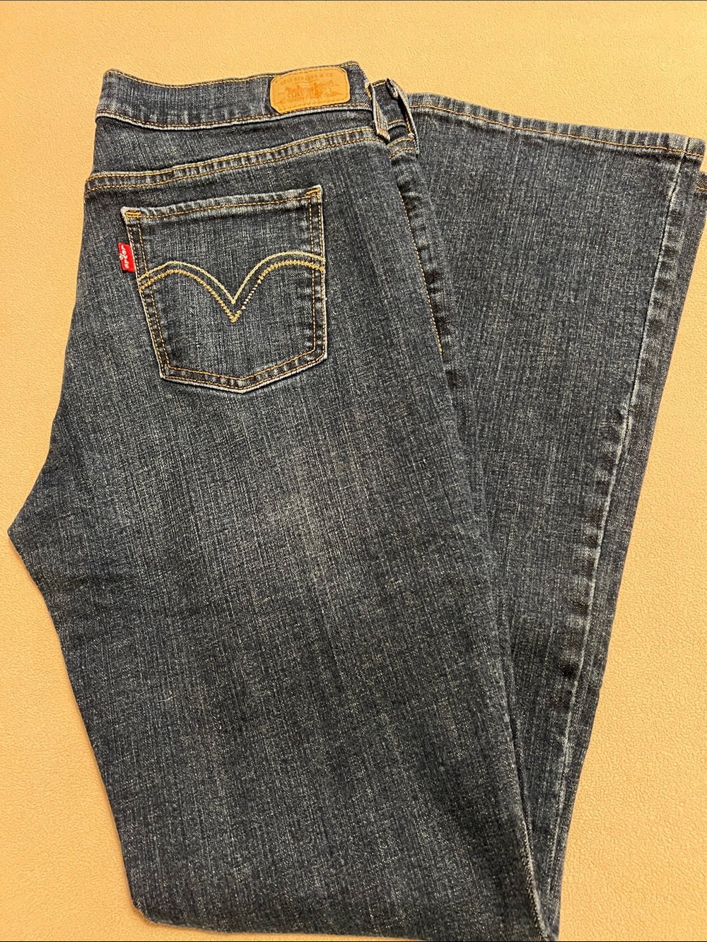 Levi's Women's 515 Boo cut Jeans NWOT 10